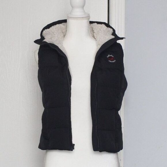 Hollister Women's Navy Sherpa Lined Hooded Down Puffer Vest - Picture 1 of 7